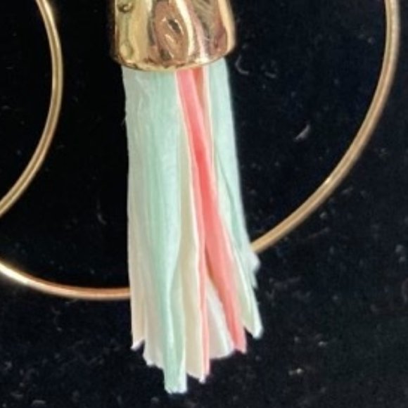 NY&C Gold plate teardrop hoop pierced earrings NWT - Picture 4 of 8